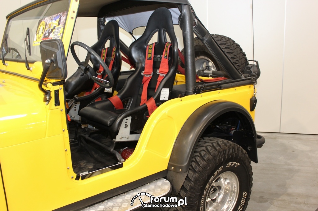 Jeep Wrangler, wnętrze, siedzenia