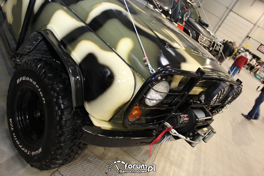 Uaz 469, wyciągarka i przednie wzmocnienia
