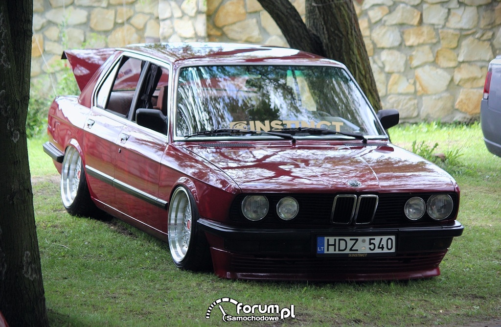 BMW E28