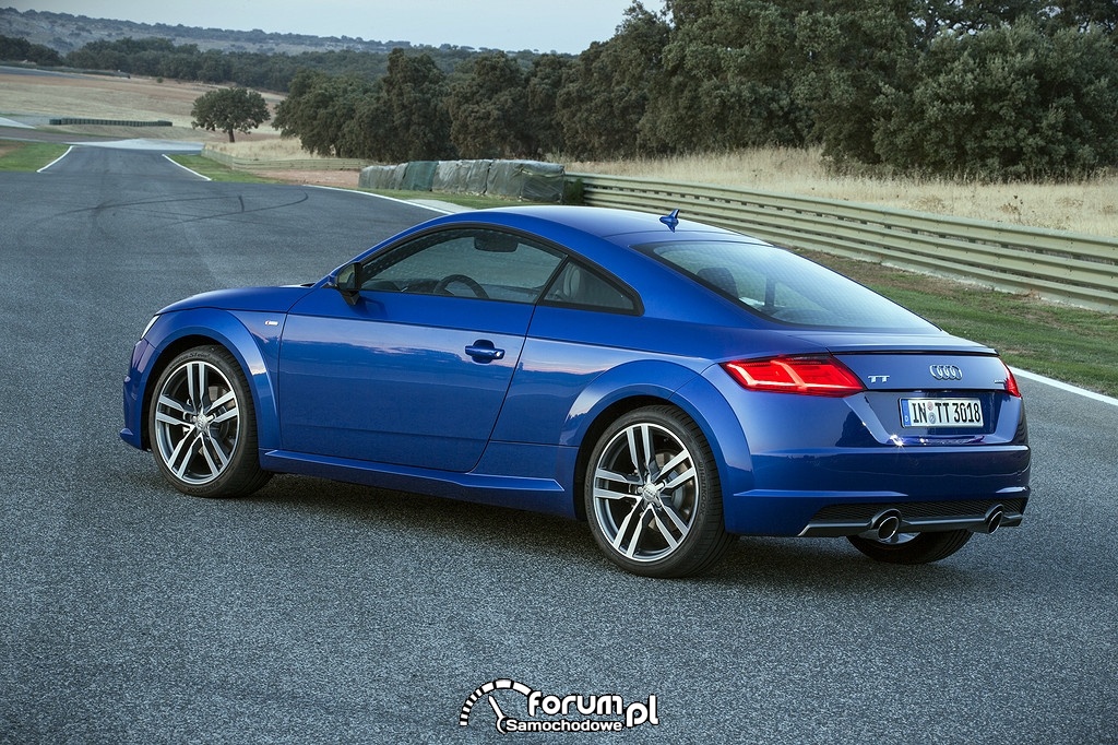 Audi TT quattro