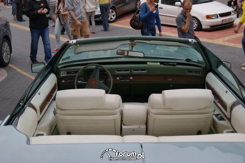 Cadilac Eldorado - wnętrze