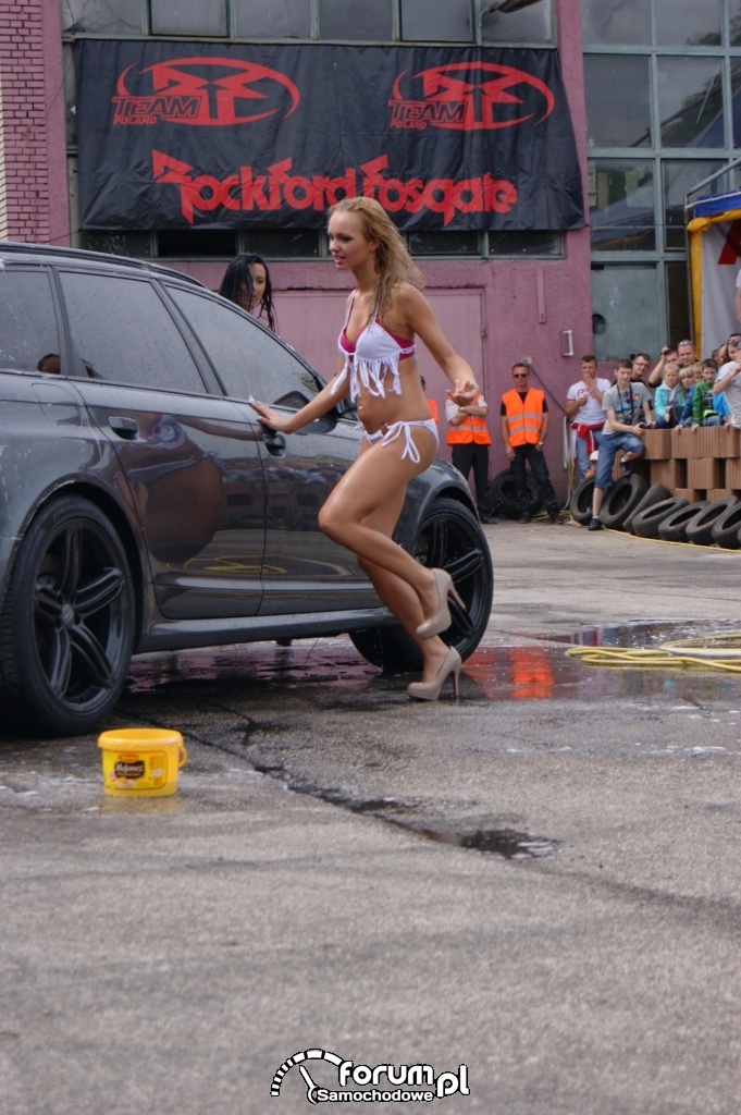 Myjnia bikini, dziewczyny, carwash, 34