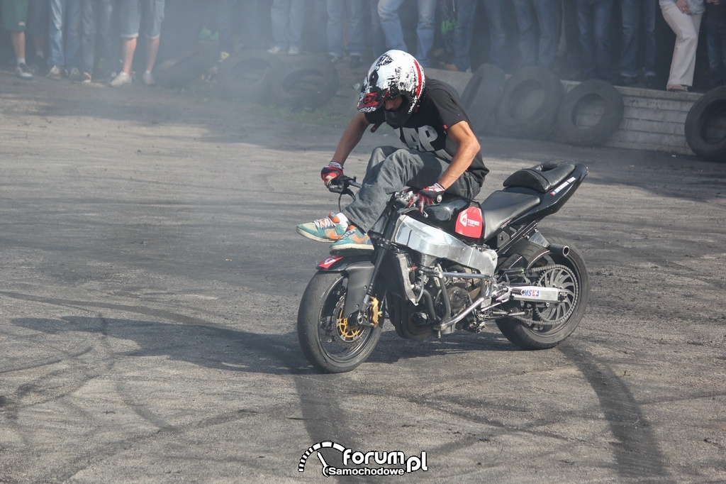 Pokazy Stuntu Motocyklowego, 10