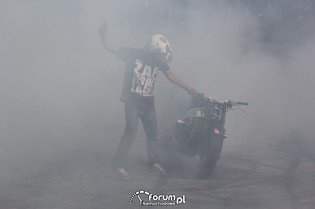 Pokazy Stuntu Motocyklowego, 13