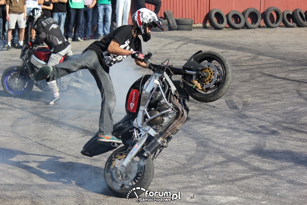 Pokazy Stuntu Motocyklowego, 3