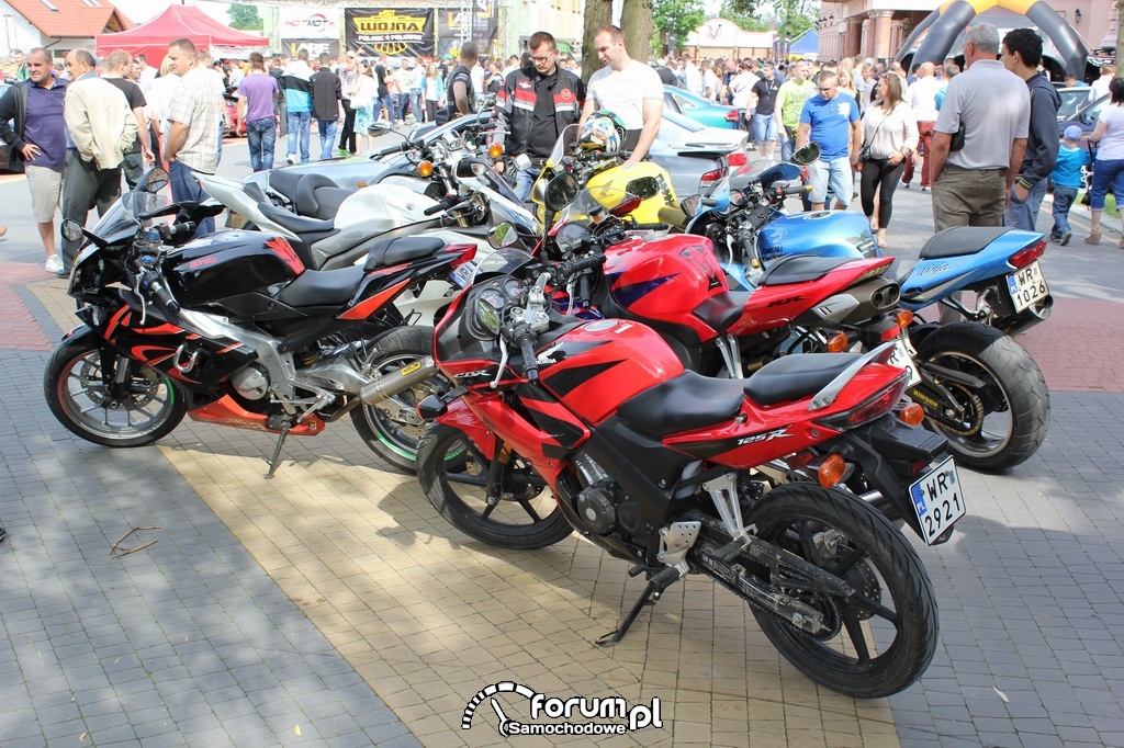 Ścigacze, motory, 2