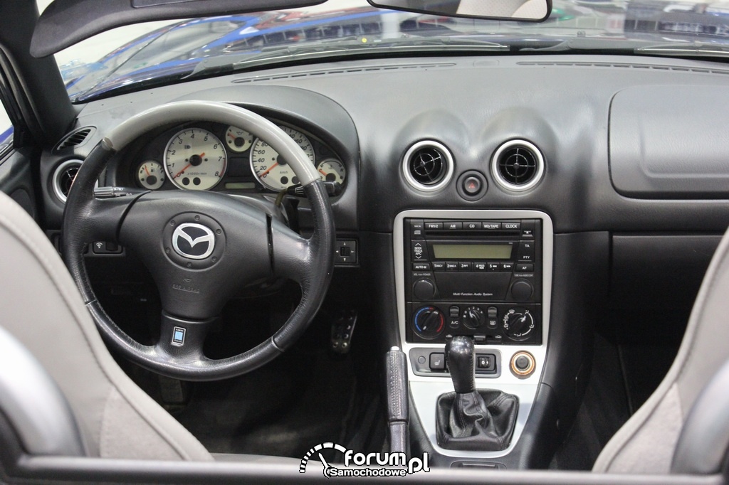 Mazda MX5, NB FL 1.8l, 146KM, 2003 rok, wnętrze, deska