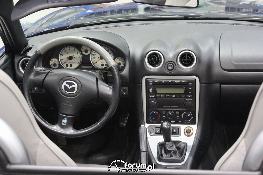 Mazda MX-5, NB FL 1.8l, 146KM, 2003 rok, wnętrze, deska rozdzielcza