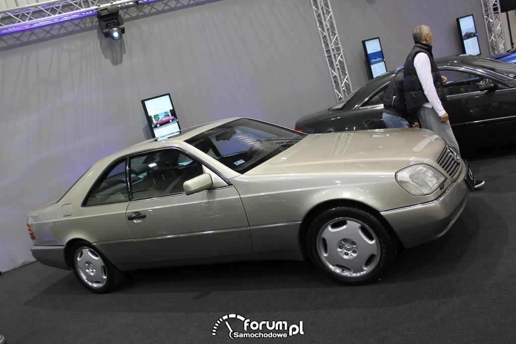 Mercedes-Benz C 140, bok