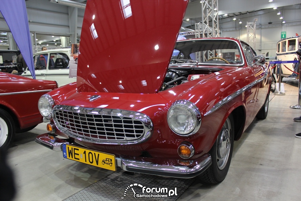 Volvo P1800
