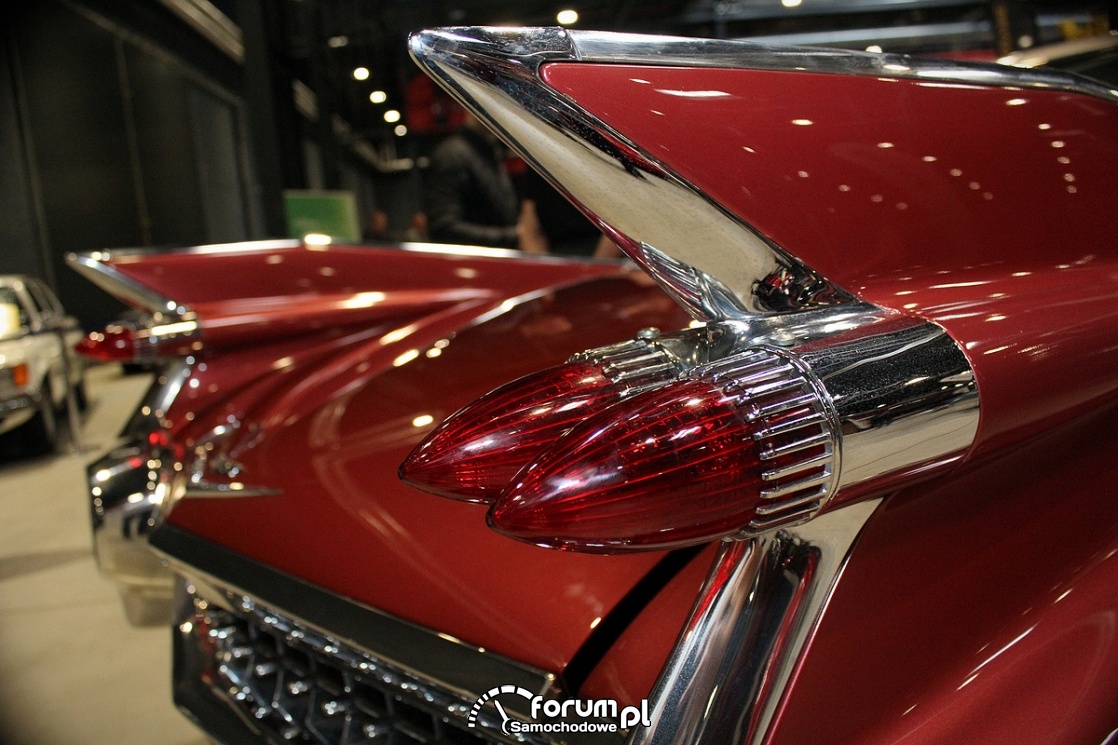 Cadillac Sedan DeVille, tylne światła