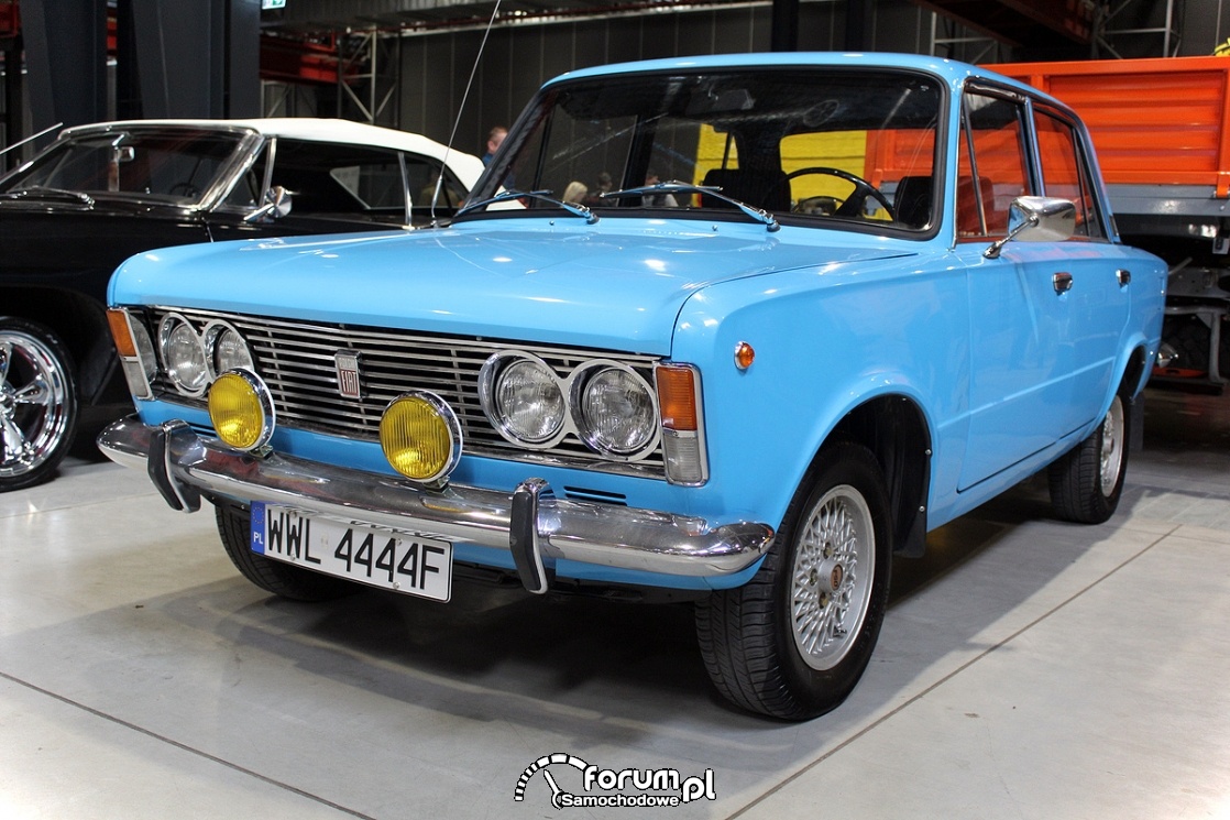 Fiat 125P zdjęcie Auto Nostalgia 2019