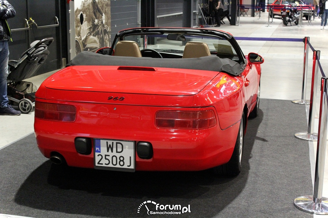 Porsche 968, tył