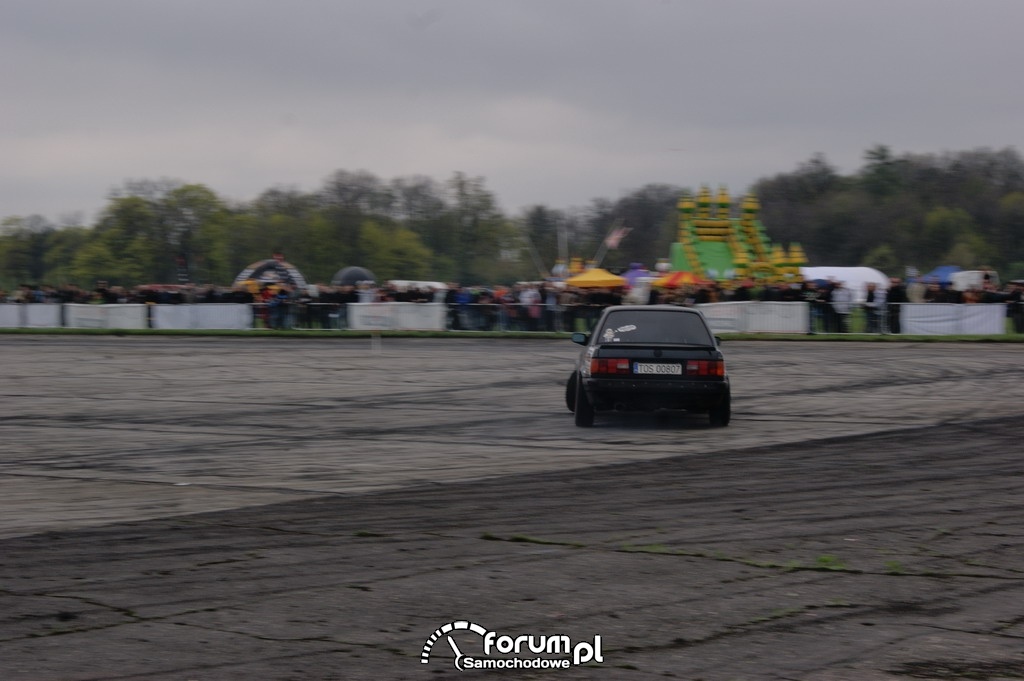 BMW E30, lotnisko, drift, 16