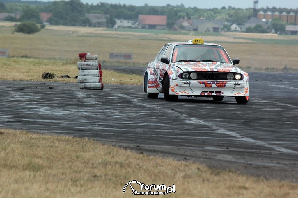 BMW E30 Coupe, drift, 3