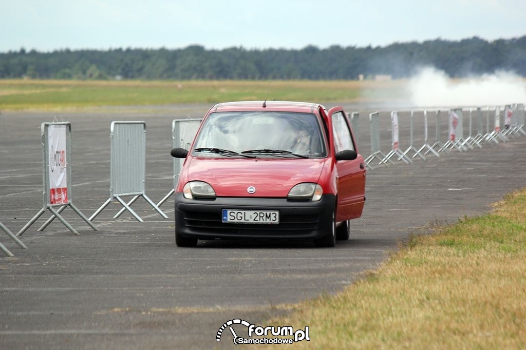 Fiat Seicento, lotnisko