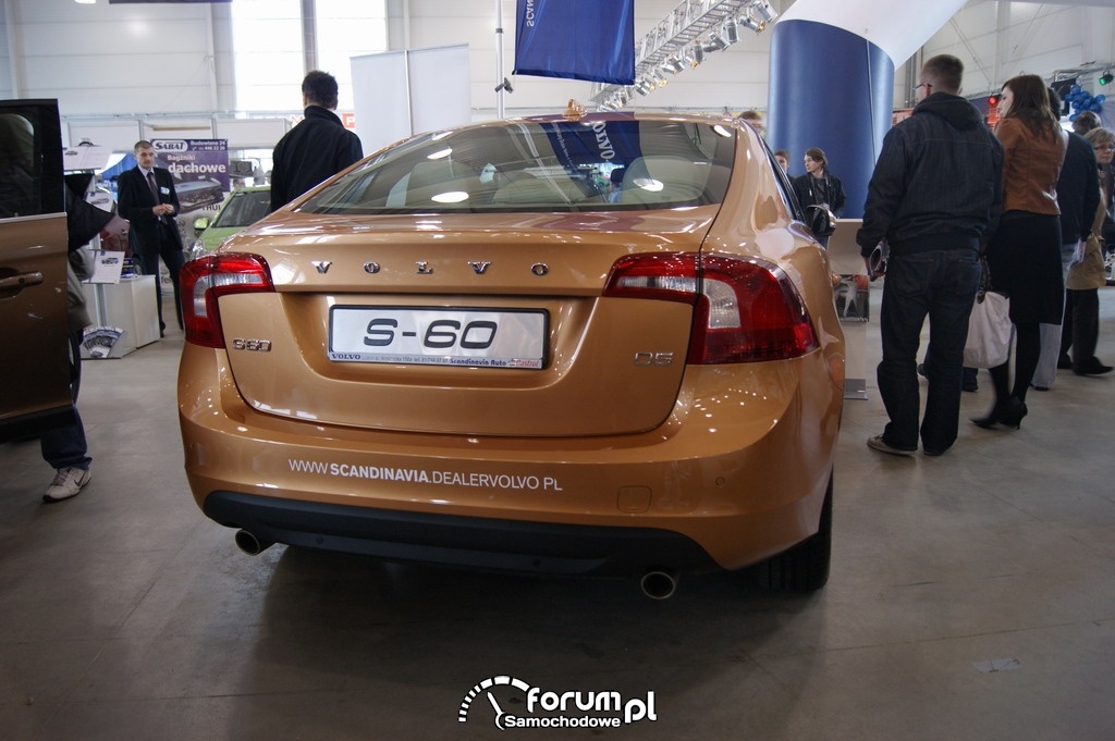 Targi AutoSalon, bass i tuning