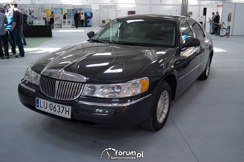 Lincoln Town Car