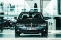 BMW 330i xDrive, nieoznakowany radiowóz, przód