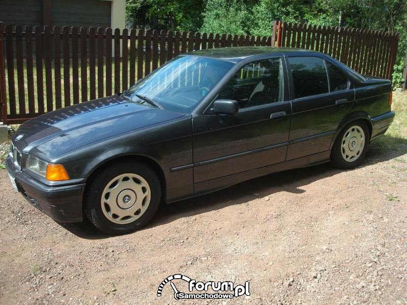 BMW E36 316i - zdjęcie nr 2