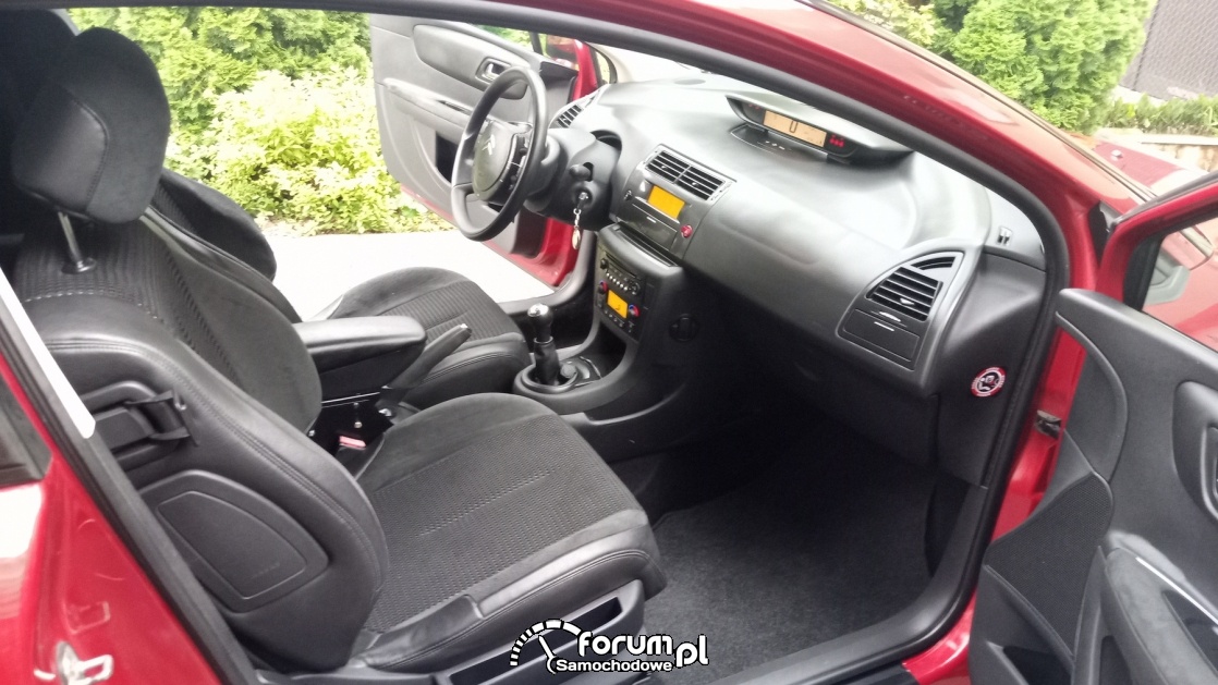 Citroen C4 2010 wnętrze