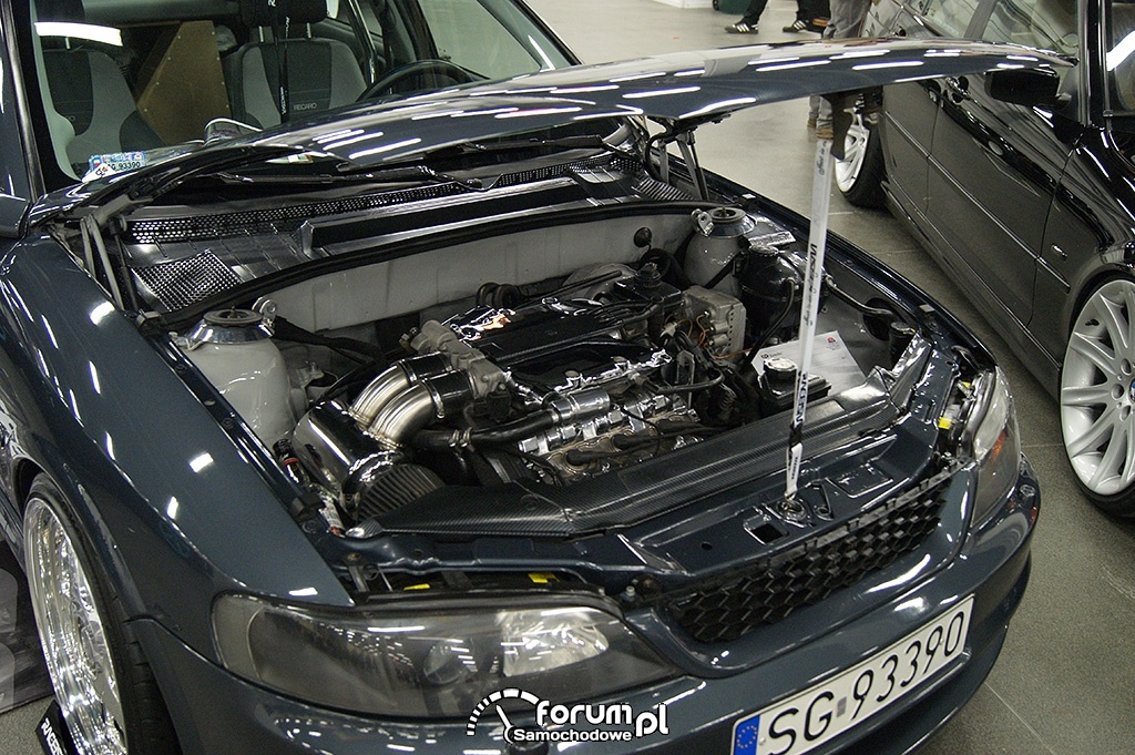Opel Vectra B, silnik