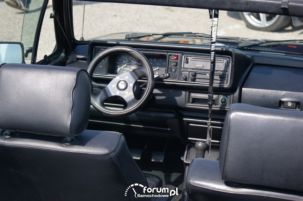 Volkswagen Golf I Cabriolet, wnętrze