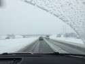Droga ekspresowa, zima, śnieg, trudne warunki do jazdy