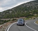 Kręta droga w górach w Chorwacji, wakacje