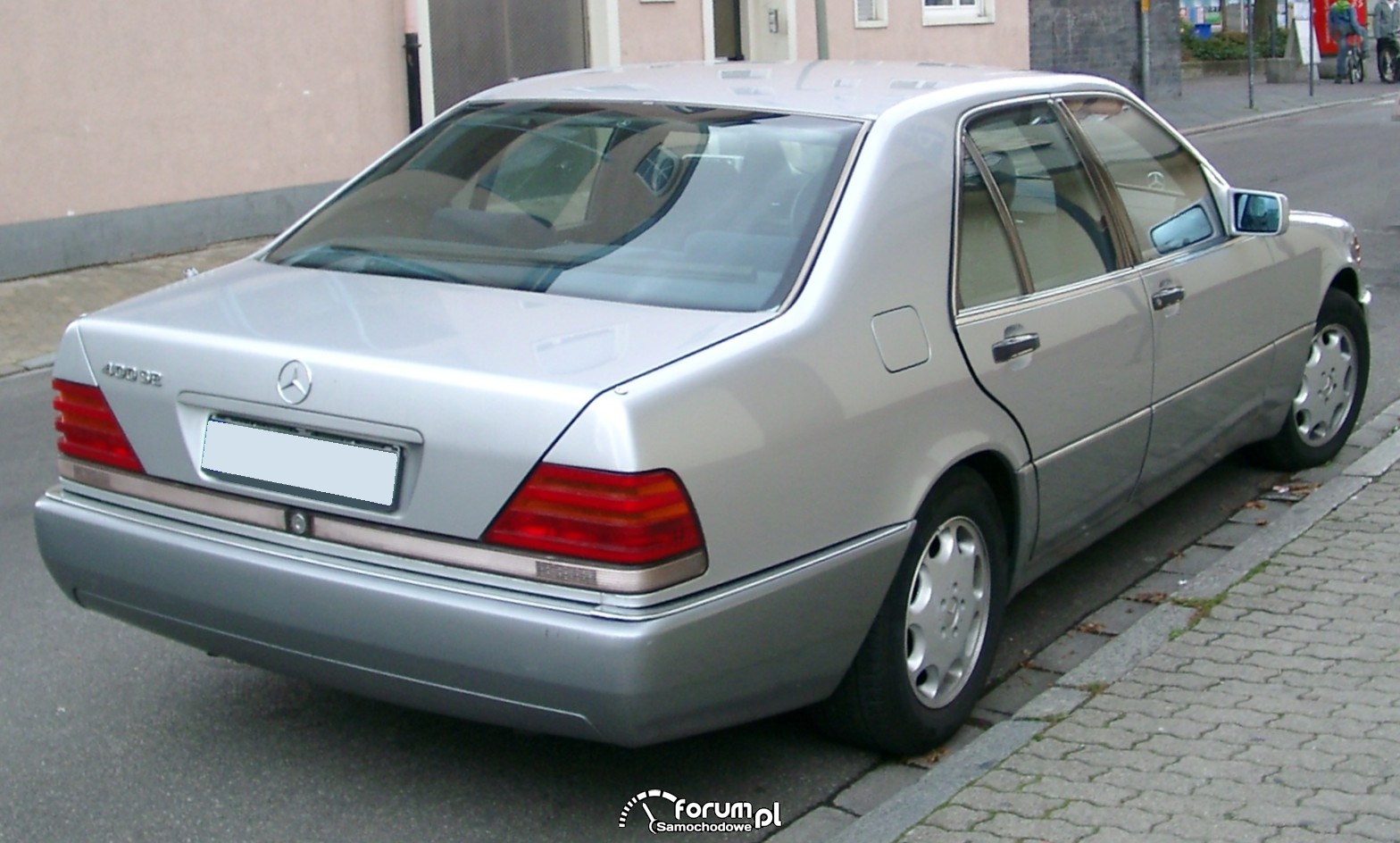 Mercedes S-Class W140