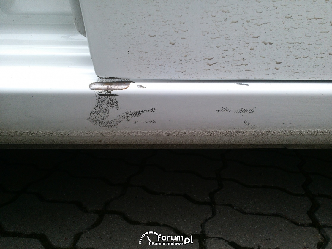 KIA Soul, próg, problem z lakierem