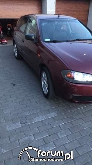 Nissan almera