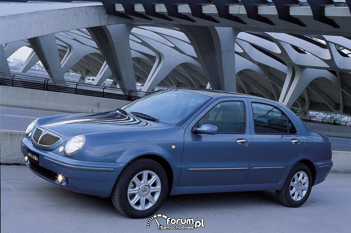 Lancia Lybra