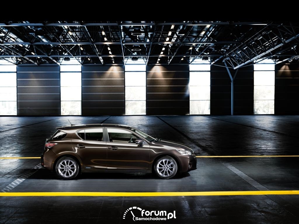 Lexus CT200h