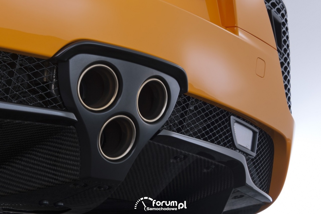 Lexus LFA, wydech