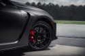 Lexus RC F Track Edition, czarne alufelgi i czerwone zaciski hamulcowe