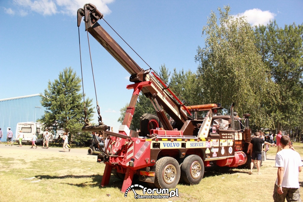 MACK, pomoc drogowa, tył