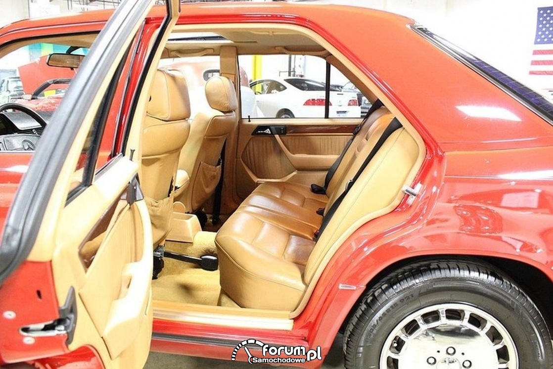 Mercedes-Benz 300E