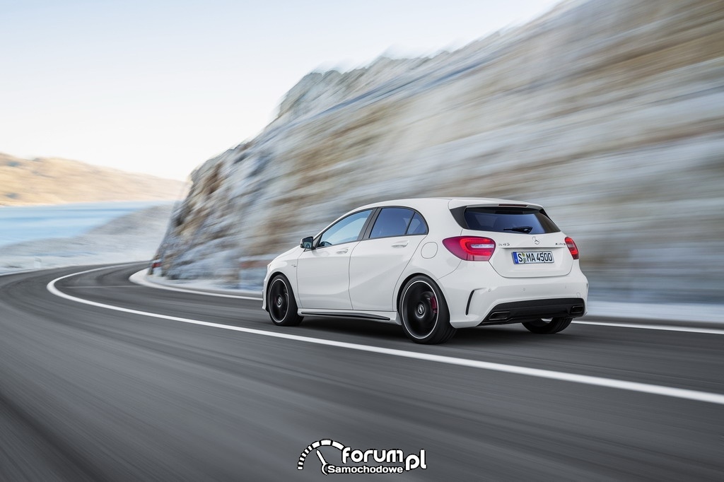 Mercedes-Benz A 45 AMG fascynujący samochód kompaktowy