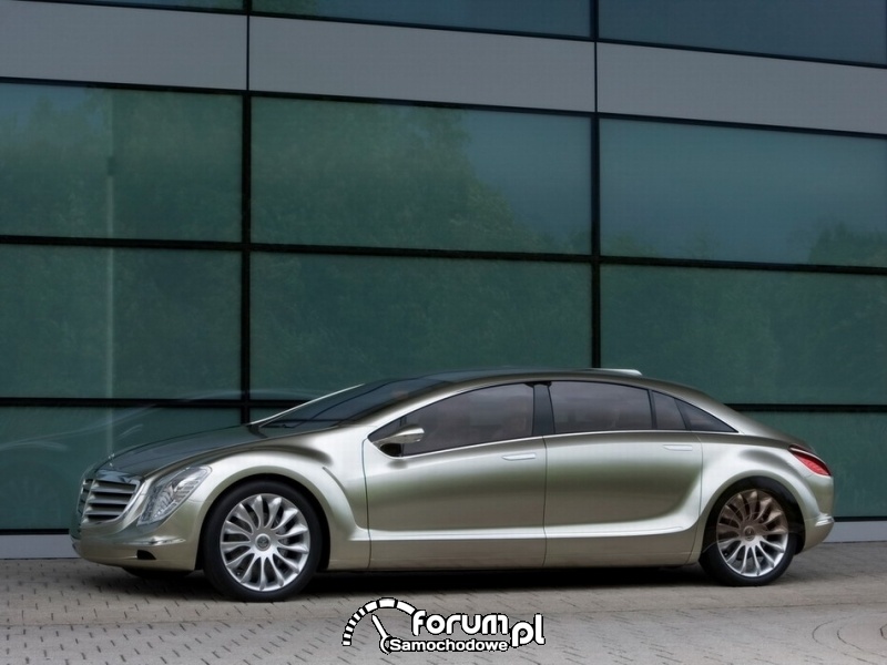 Mercedes Benz f700