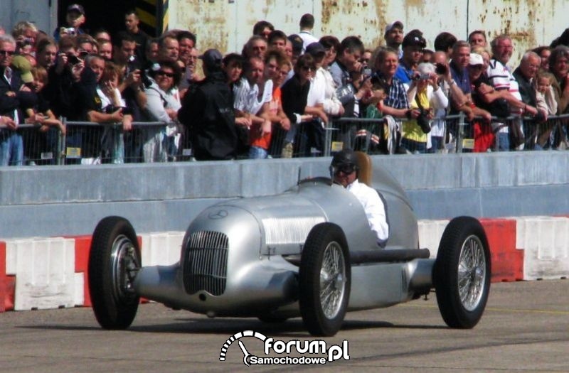 Berlin Mercedes-Benz & Friend 125-lecie