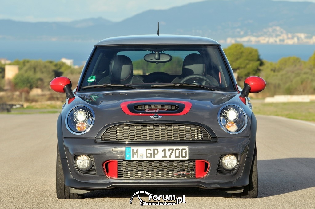 MINI John Cooper Works GP, przód