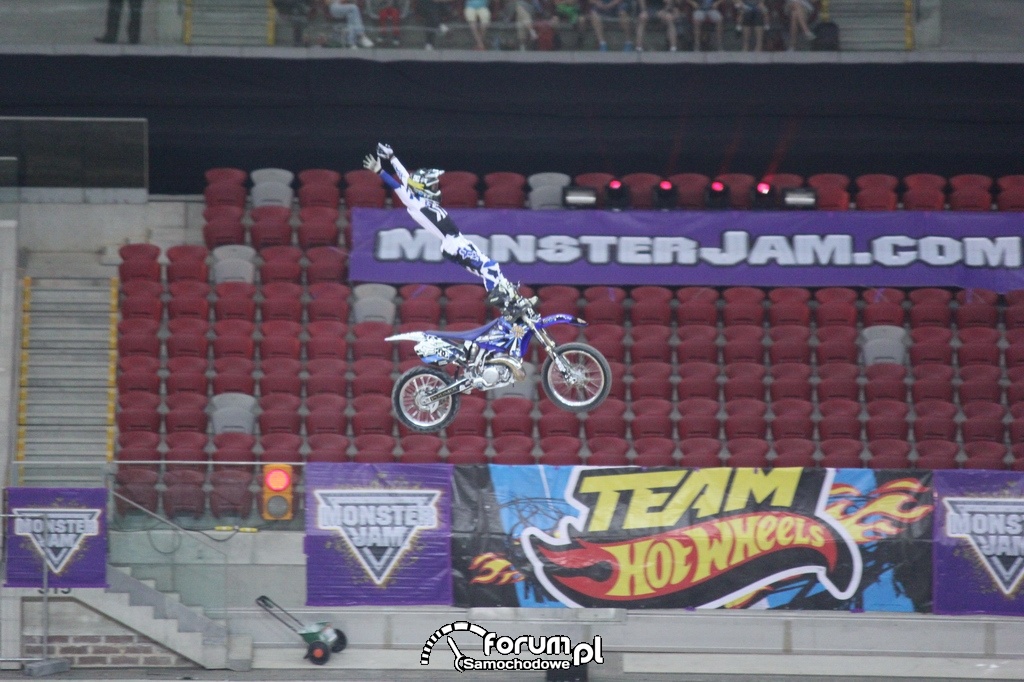 Freestyle Motocross, akrobacje w powietrzu, 11
