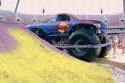 Ogromy Monster Truck, Man of Steel na Pit Party