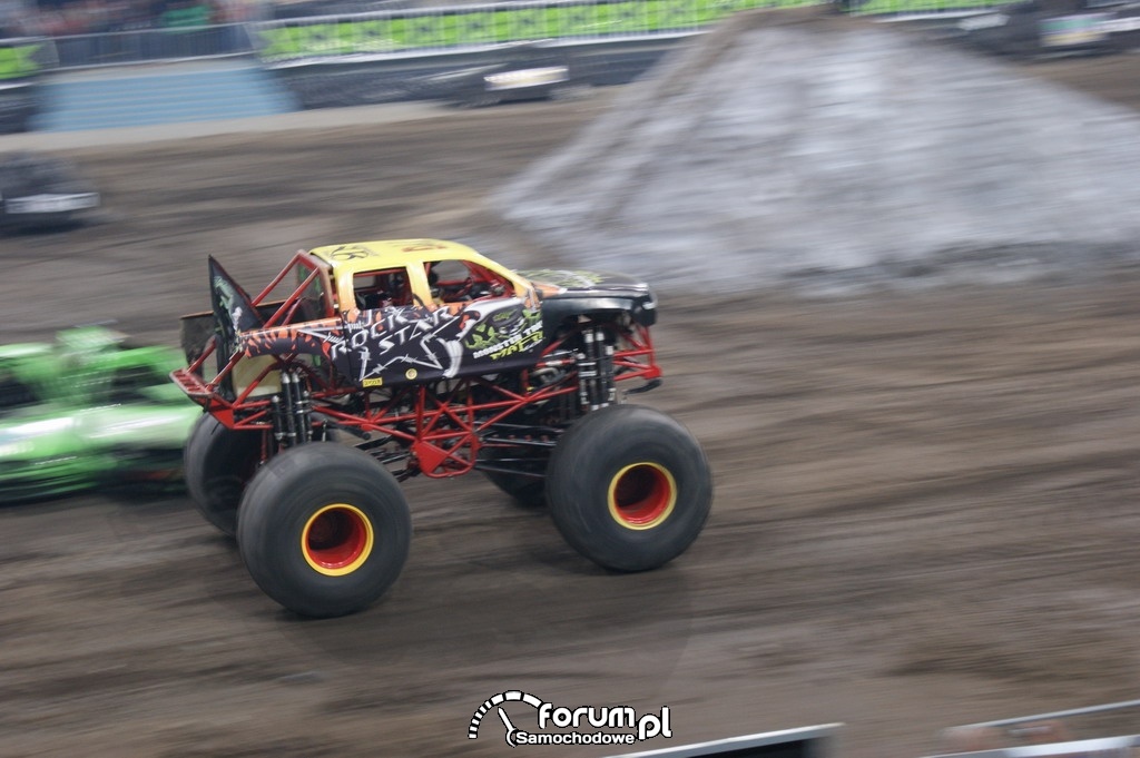 Monster Truck Rock Star, wycig