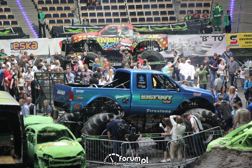 BIGFOOT i REVERSE Racer - Monster Trucki