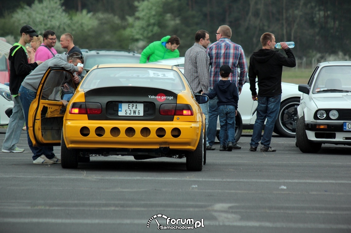 Honda Civic, Yakuza garage