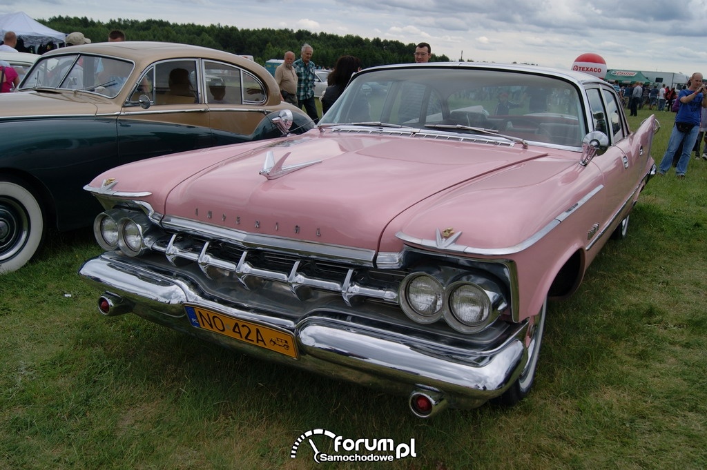 Chrysler Imperial Crown - historia zabytkowego modelu samochodu