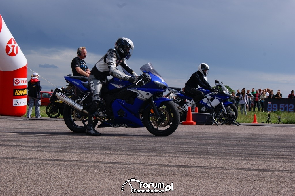 Yamaha R6 vs Yamaha YZF R6