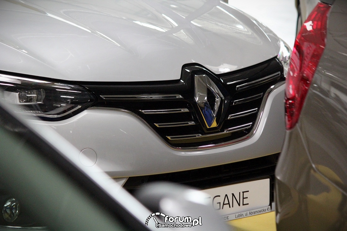 Renault Megane, przedni grill